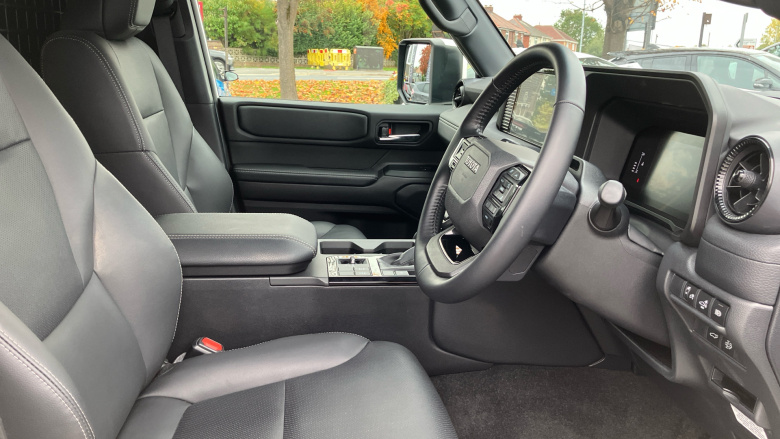 Toyota Land Cruiser Diesel 2.8D 205 Commercial Auto